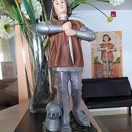 Santo Condestavel מלון 3*