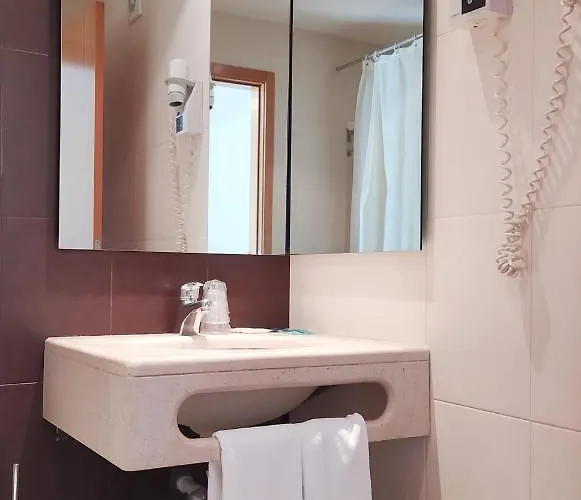 ホテル Santo Condestavel 3*