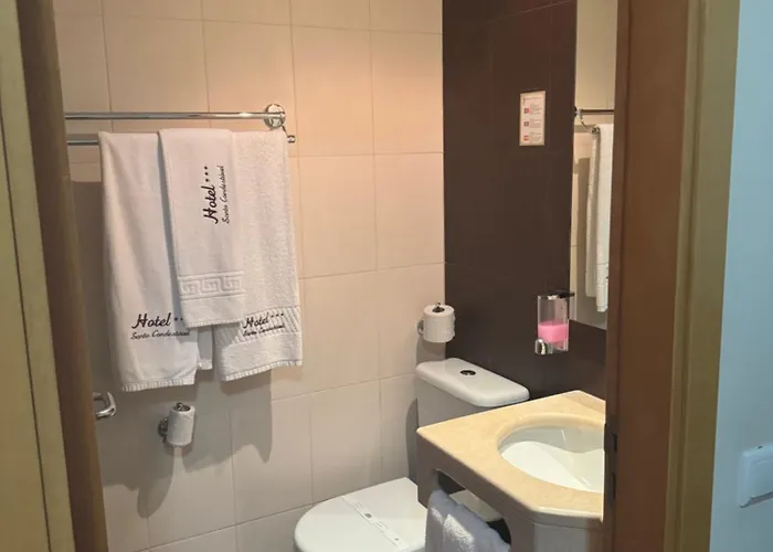 Santo Condestavel ホテル 3*